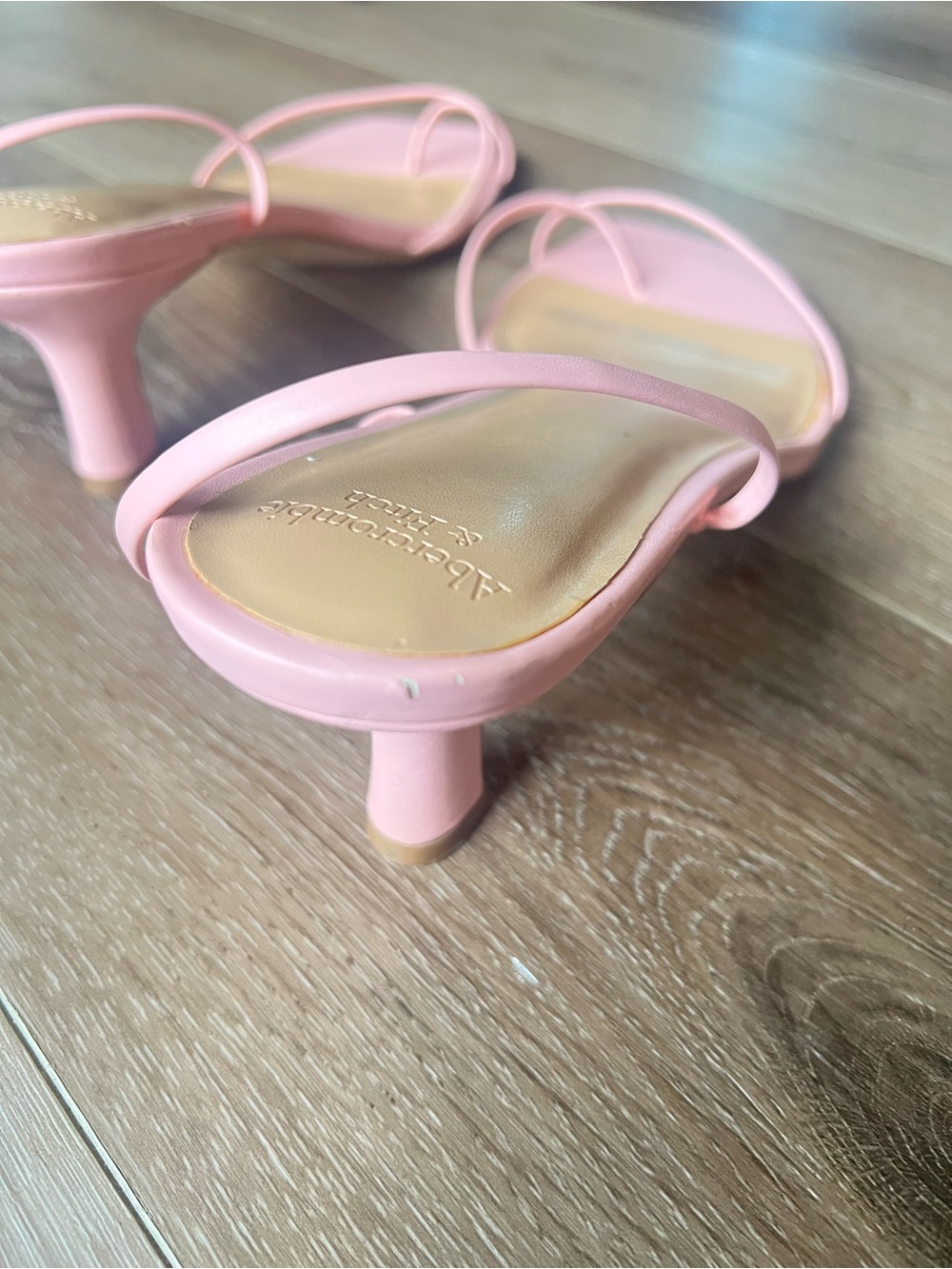 Abercrombie & Fitch Pink Strappy Square Toe Kitten Heel Sandals Size 12 - Picture 9 of 10